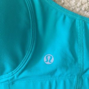Lululemon sports bra